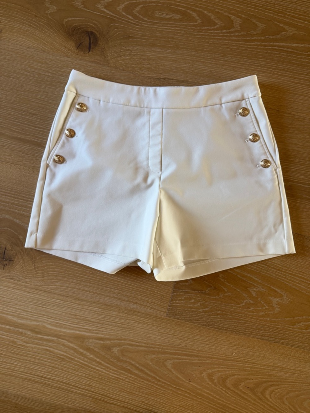Rachel Zoe White High-Rise Gold-Button Shorts size 12